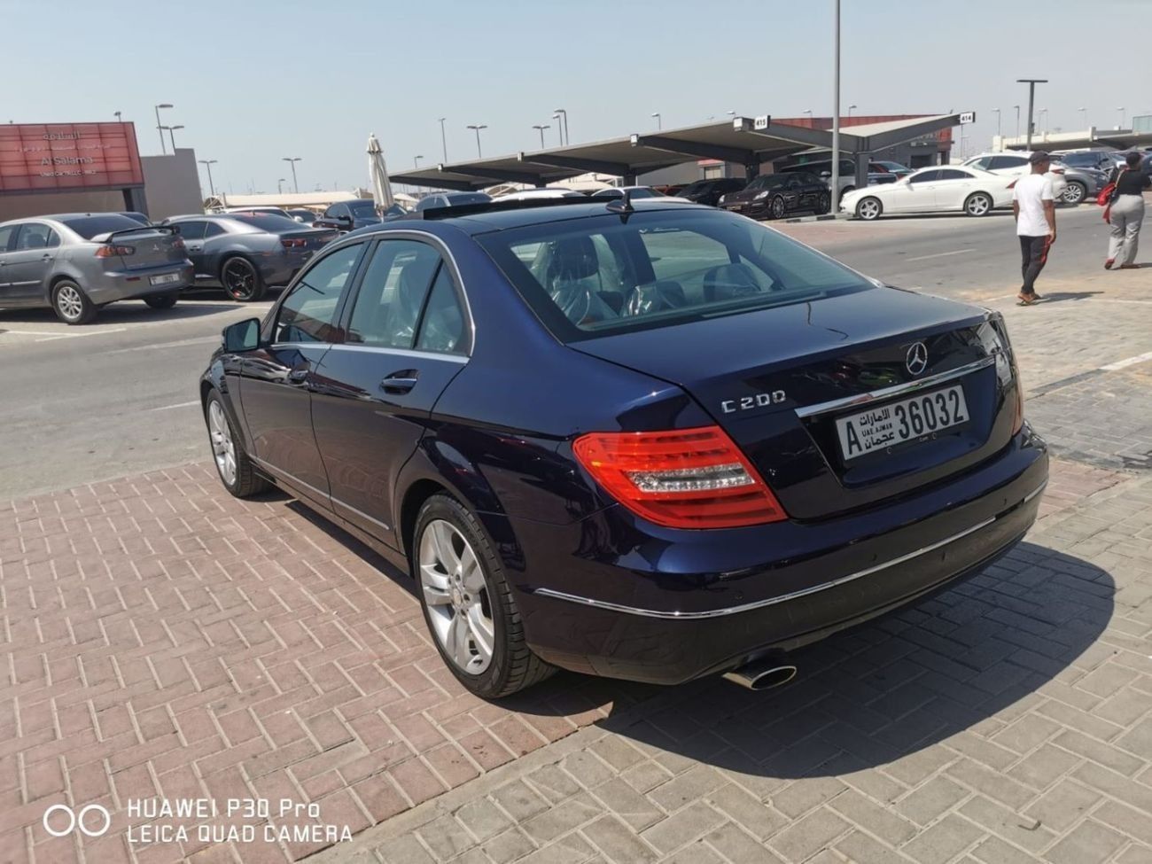 Mercedes-Benz C 200 In excellent condition and requires no expenses