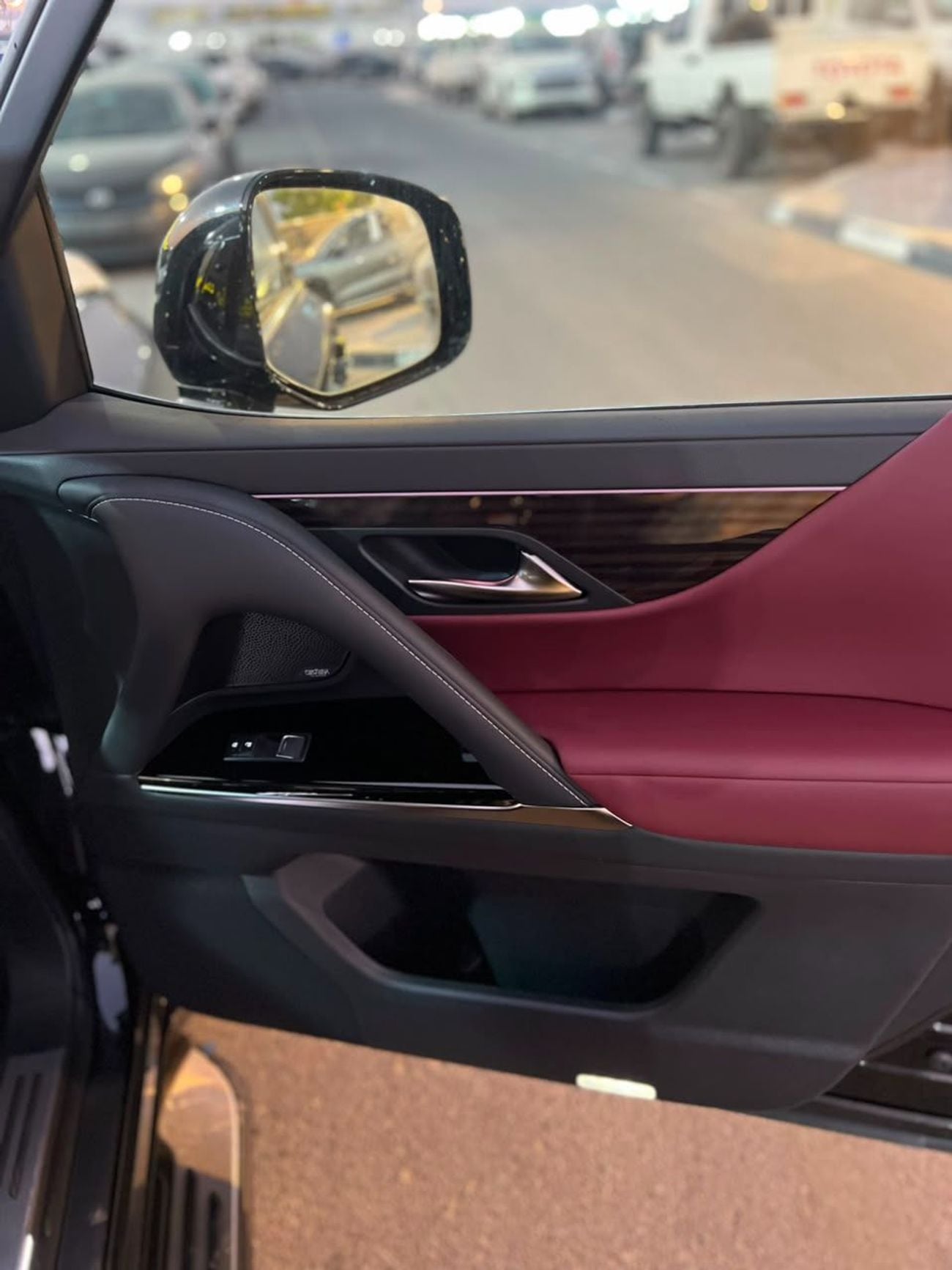 لكزس LS600h