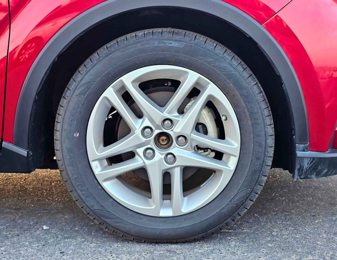 تويوتا CHR LUXURY / 1.8L HYBRID / PUSH START / LEATHER SEATS / FULL OPTION (CODE# 68017)