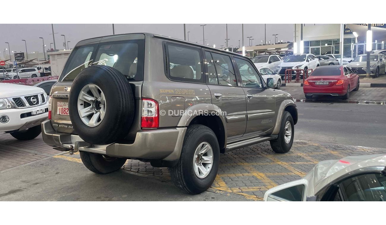 Nissan Patrol Safari