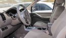 Nissan Pathfinder SE