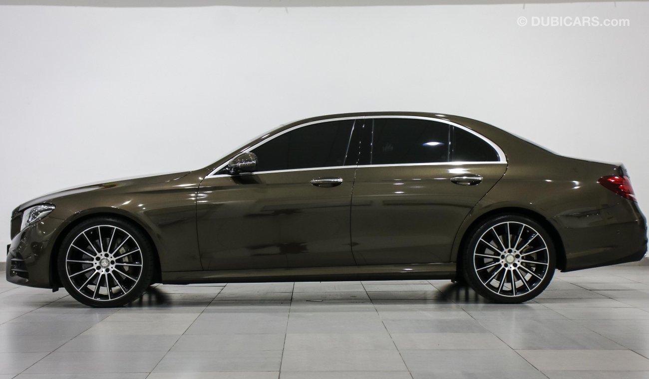 مرسيدس بنز E 400 محرك 4Matic V6 معتمد بحالة ممتازة مملوكة مسبقًا