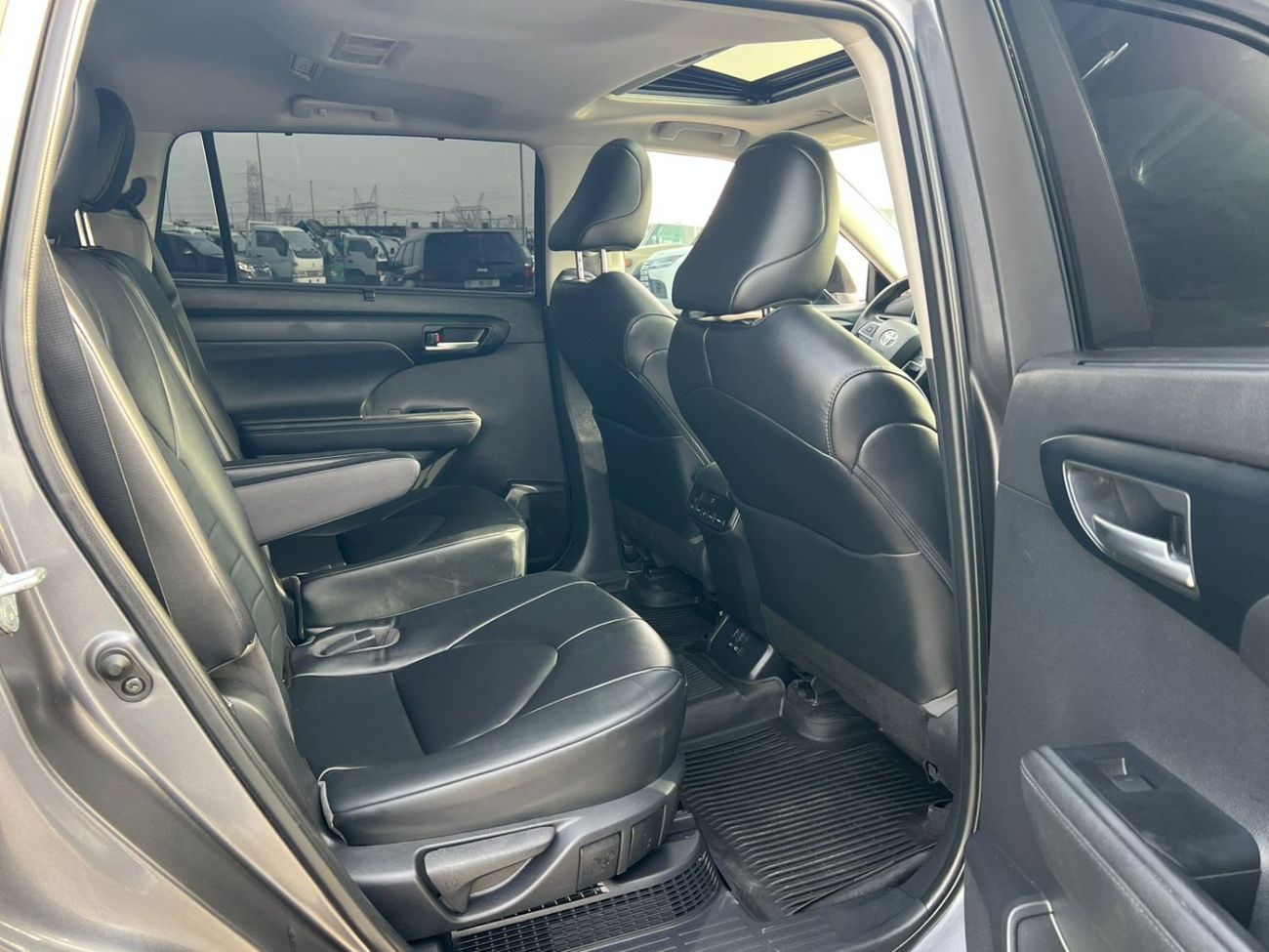 Toyota Highlander 2023 TOYOTA HIGHLANDER HYBRID XLE,  2.5l v4 GASOLINE , SUNROOF LEATHER ELECTRIC SEATS, TRUCK AUTO, 4