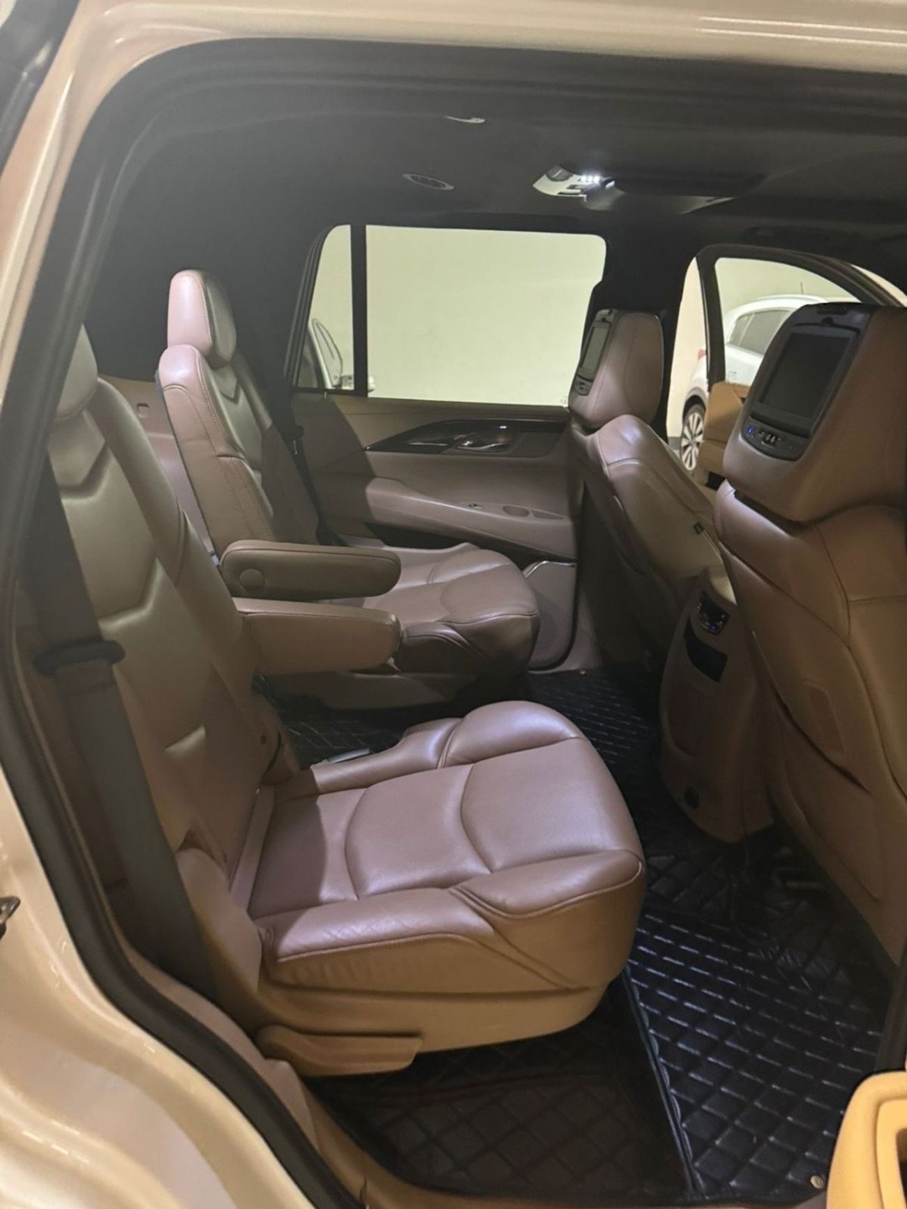 Cadillac Escalade Premium 6.2L
