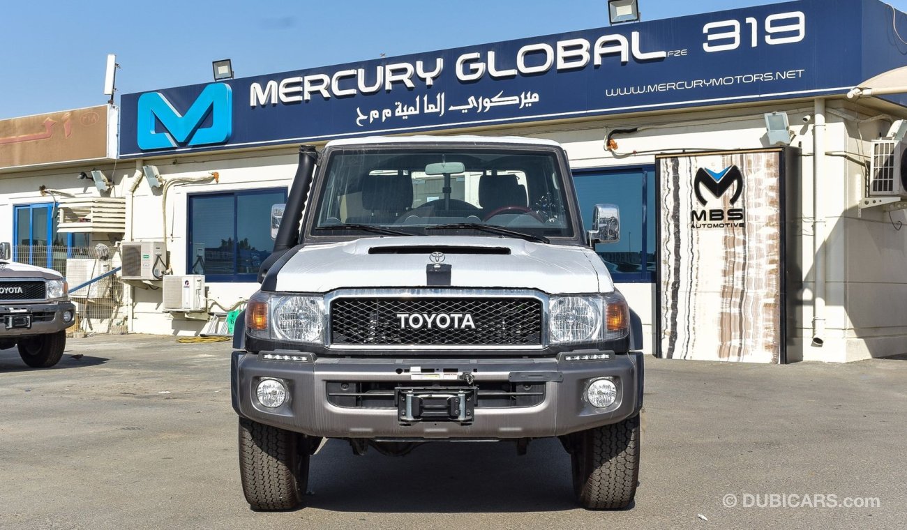 Toyota Land Cruiser Pick Up V8