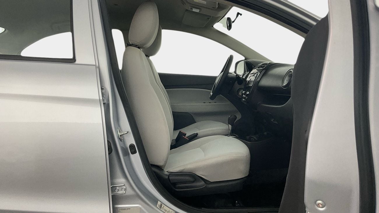 ميتسوبيشي اتراج GLX Full | upto AED 20,000 Ramadan Discount | شامل الضمان | 0 ﺪﻔﻋﺓ ﺃﻮﻟﻯ