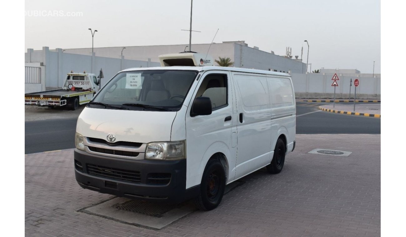 Toyota Hiace 2008 | TOYOTA HIACE STANDARD- ROOF CHILLER VAN 3-SEATER | 5-DOORS | MANUAL TRANSMISSION | GCC | VERY