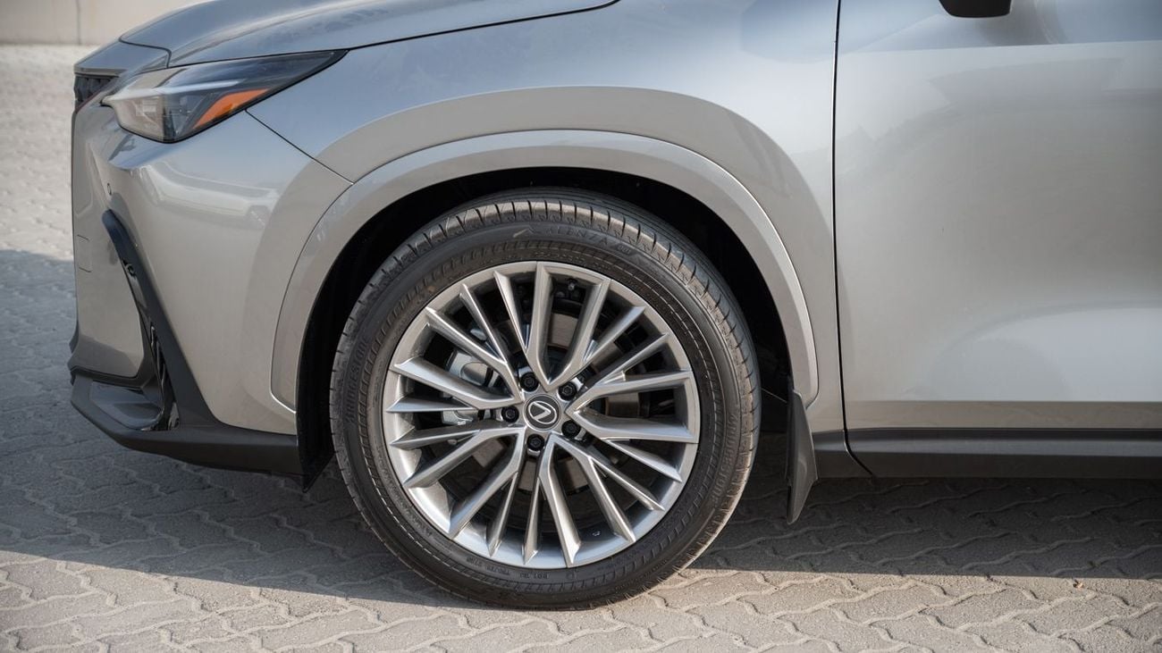 Lexus NX350h Hybrid 2.5L LEXUS NX350h 2.5L -2025YM