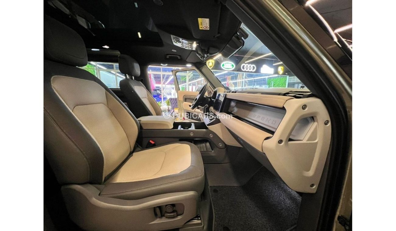 Land Rover Defender Defender 90 X-Dynamic P300 /V4 / 2023 /3 Year warranty and service contract