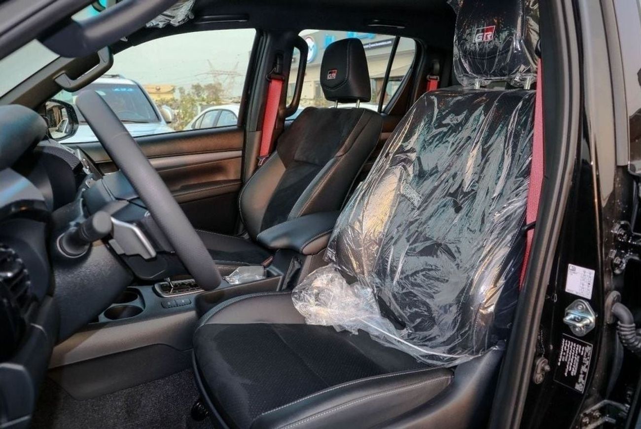 تويوتا هيلوكس TOYOTA HILUX GR SPORT 2024_GCC_SAUDI_V6
