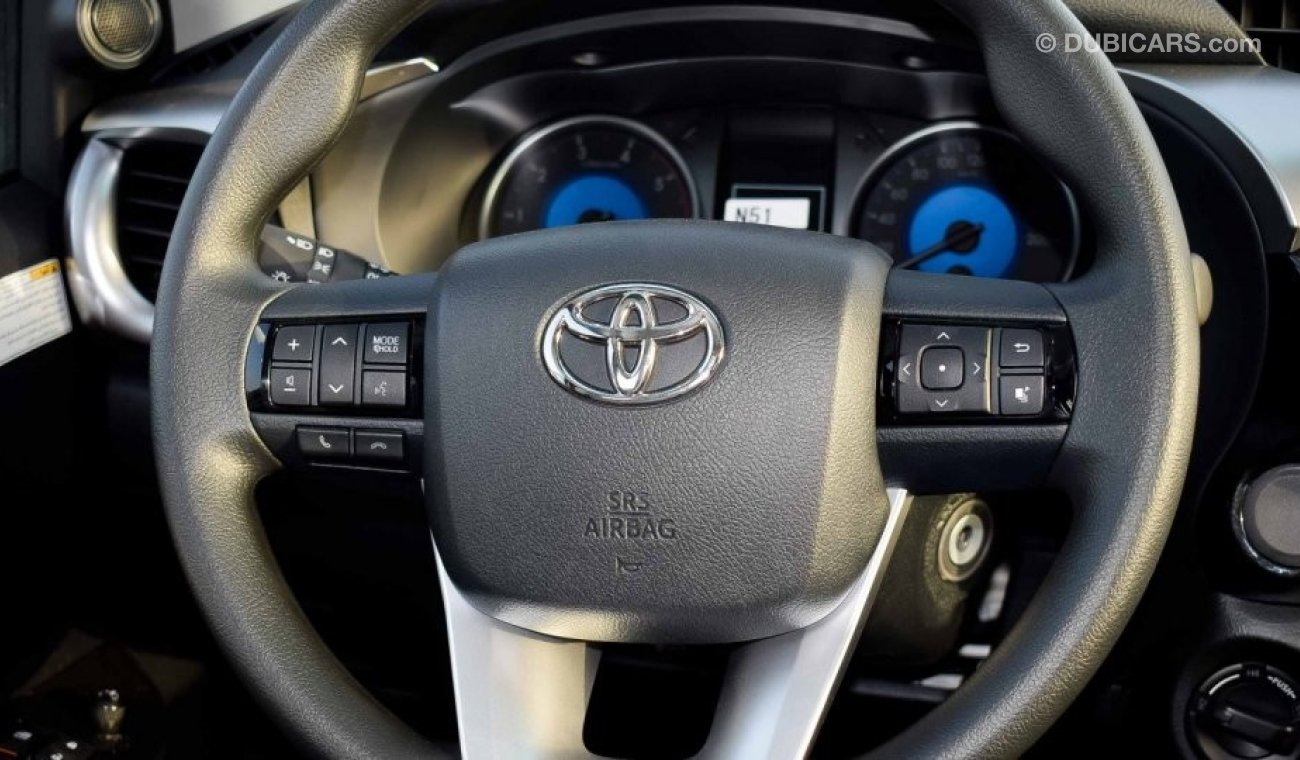 تويوتا هيلوكس Toyota Hilux 2.4L Diesel 4X4