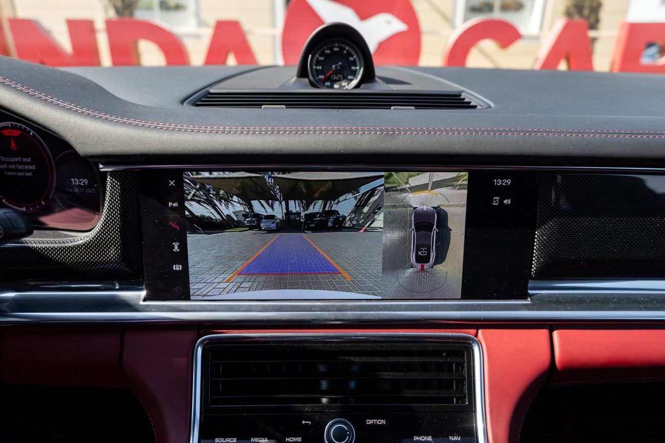 Porsche Panamera GTS 4.0L (454 HP) RWD