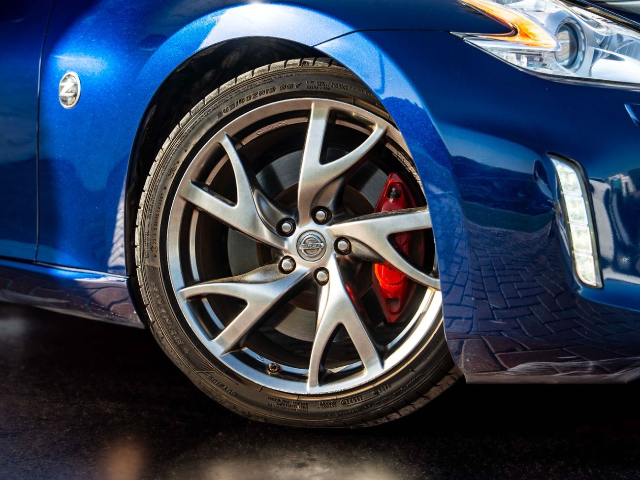 Nissan 370Z Std 3.7L (324 HP) Coupe