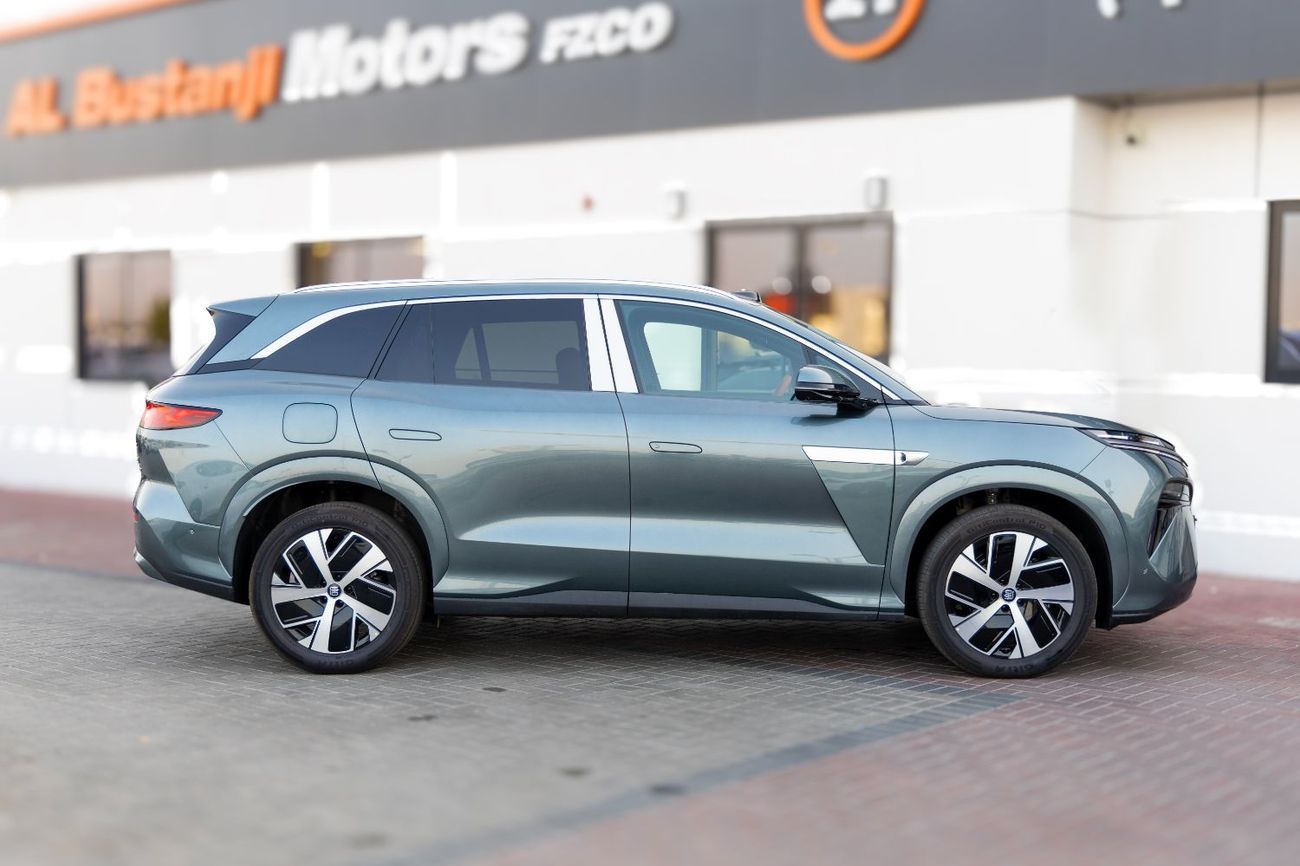 بي واي دي تانغ