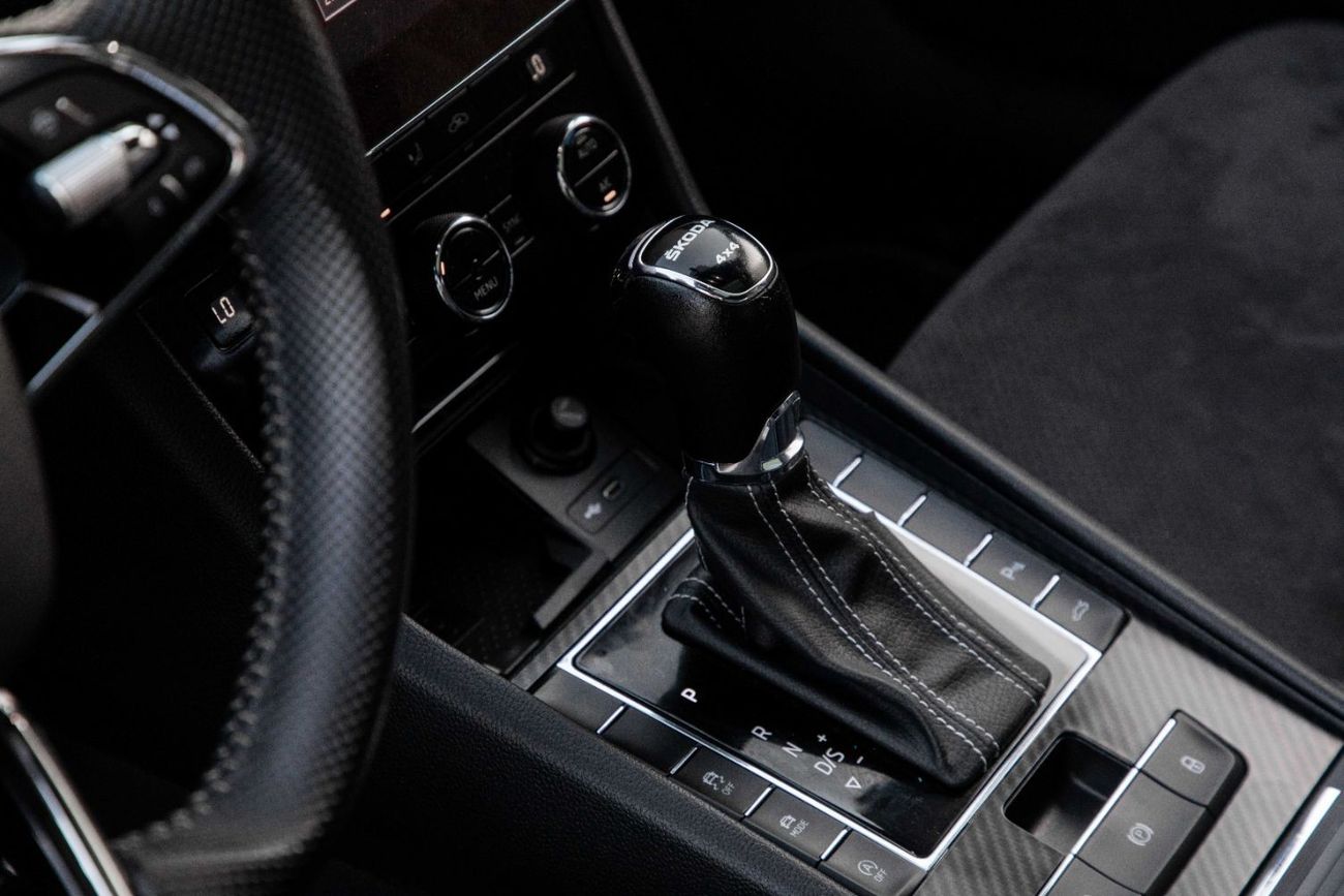 سكودا سوبيرب SPORT LINE | 1,665 P.M  | 0% Downpayment | 2.0L | EXCELLENT!