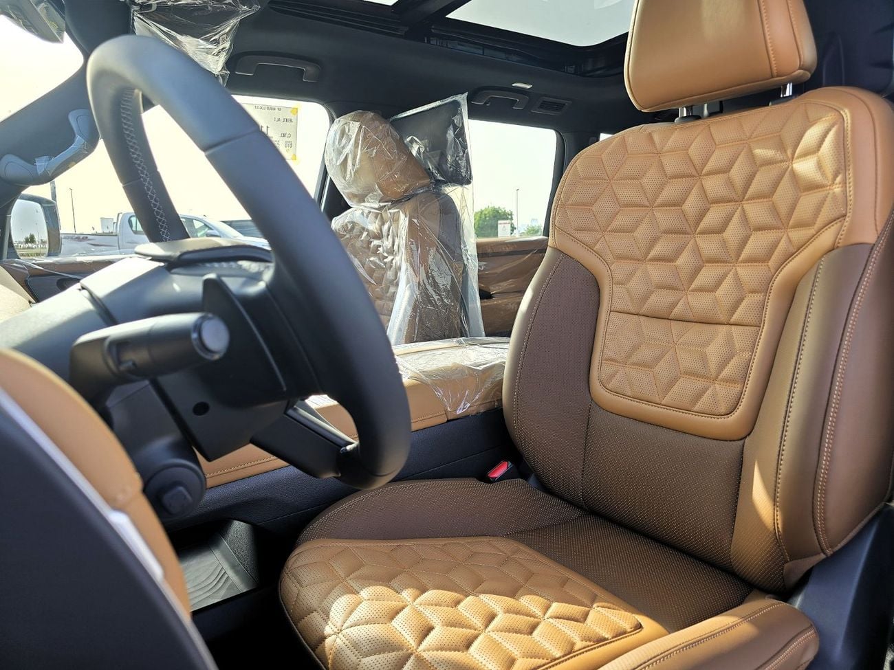 Nissan Patrol Nissan Patrol LE Platinum City 3.5l Twin turbo petrol A/T 4WD SUV White  Color Inside Tan GCC 2026 M