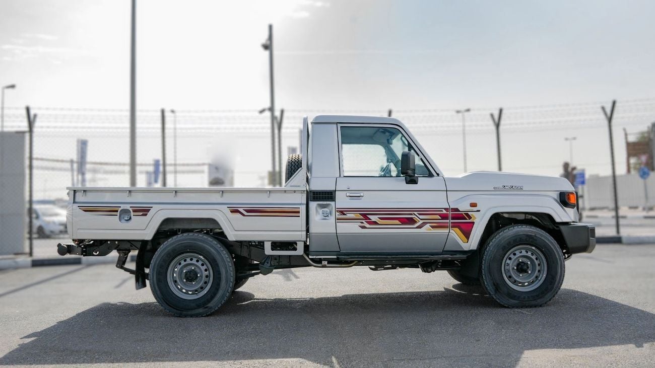 Toyota Land Cruiser 70 2025 Toyota Land Cruiser LC 79 4.0L AT Petrol Basic with Fridge (Silver-Brown)