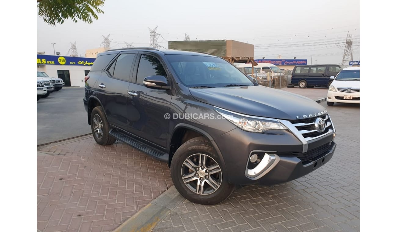 Toyota Fortuner 2.7 PETROL (4 CYLINDER)