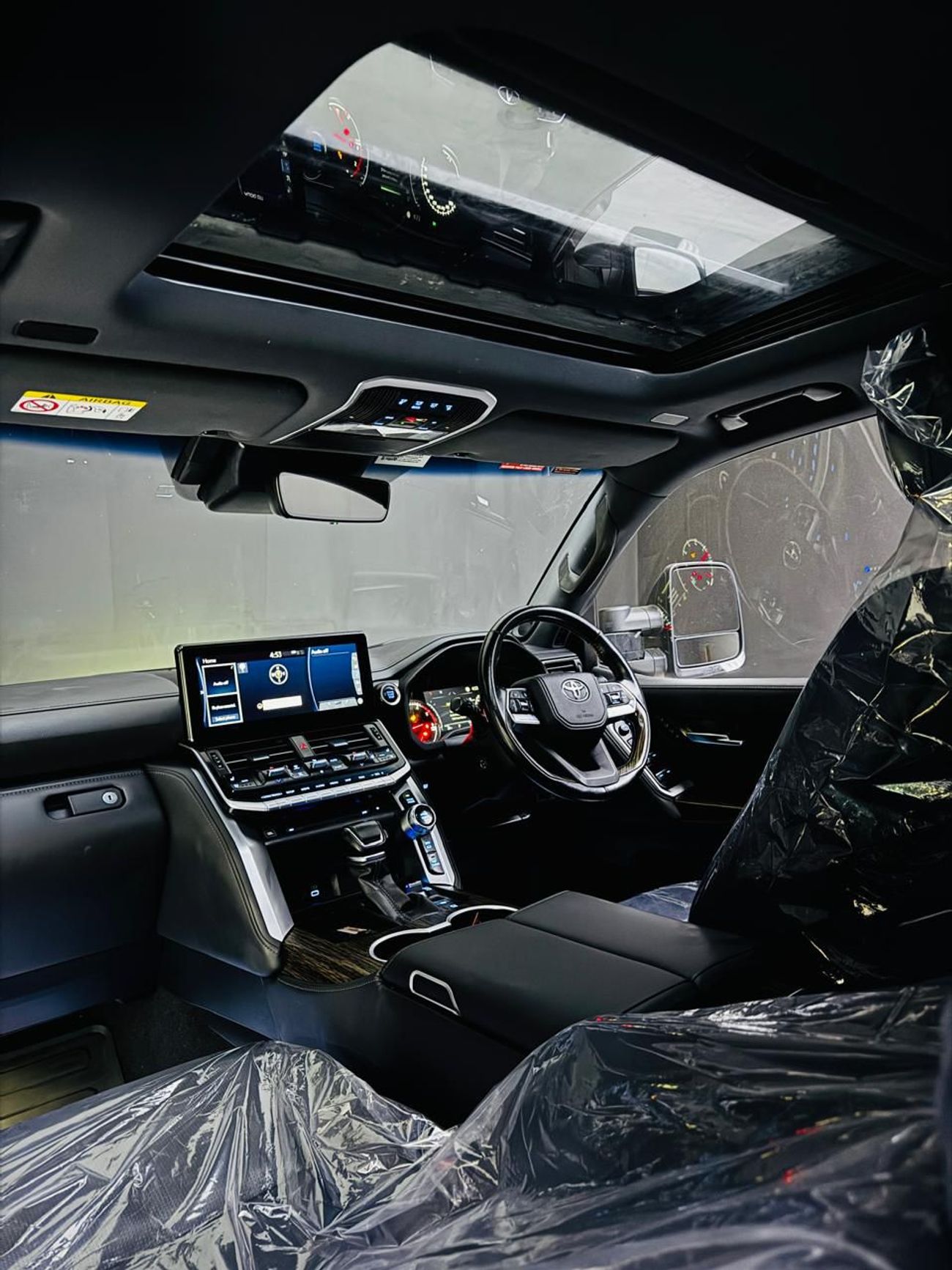 Toyota Land Cruiser Sahara( top of the line trim) RHD 3.3L V6 Twin-Turbo Diesel Engine Automatic Gear 4WD 7 Seats 5 Door