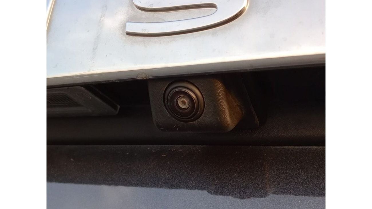 Renault Duster 2023  4X2 FWD 1.6L petrol gray color