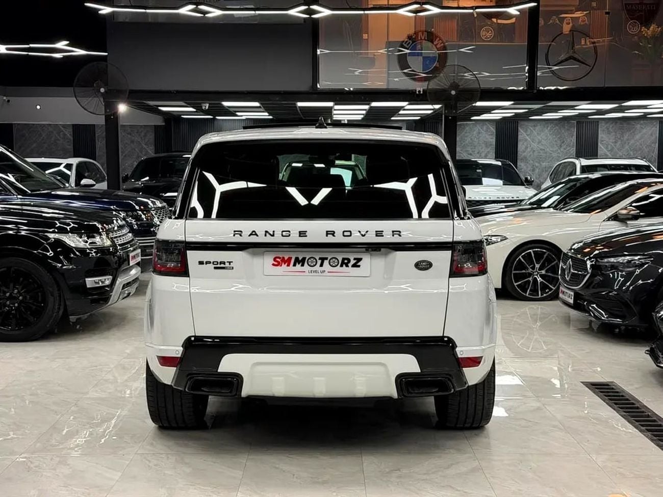 Land Rover Range Rover Sport HSE DYNAMIC