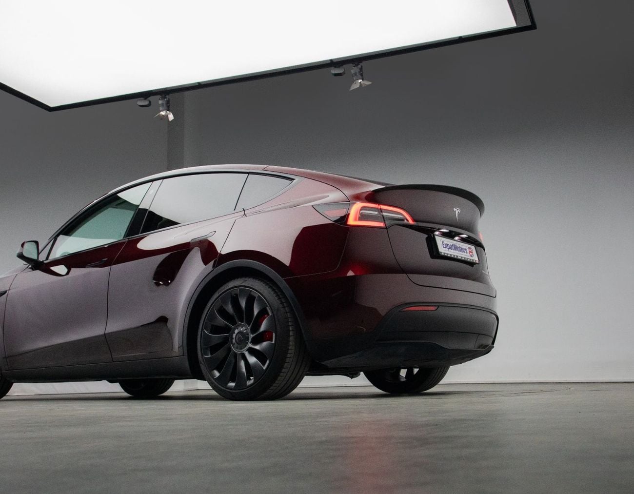 Tesla Model Y PERFORMANCE