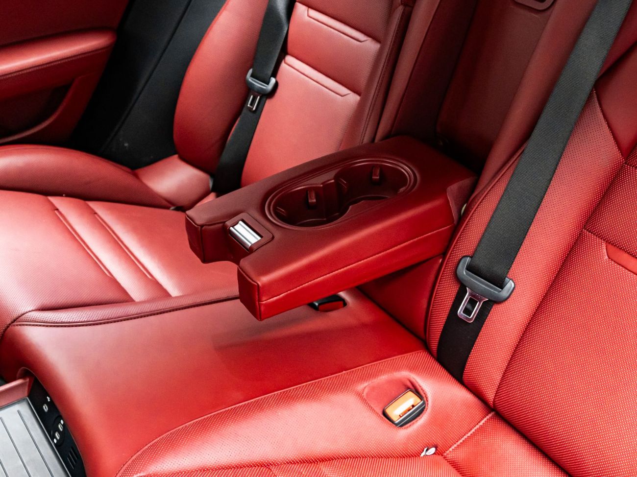 Porsche Panamera 4 3.0L 2023 Porsche Panamera, 2.9TC V6 RWD, 325bhp, 8 Speed PDK Automatic