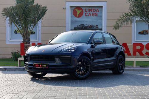Porsche Macan Porsche Macan T 2023 GCC under Agency Warranty with Flexible Down-Payment/ Flood Free.