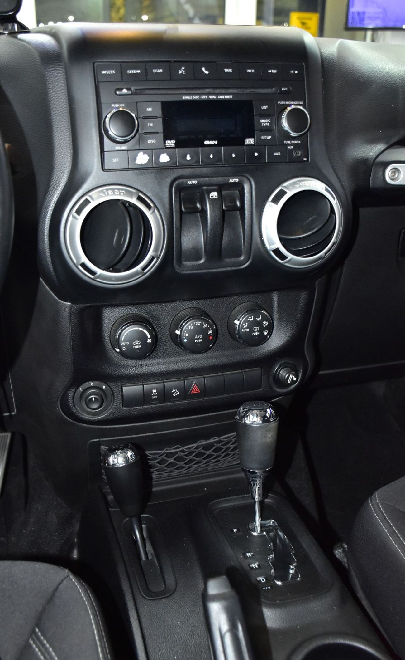 جيب رانجلر EXCELLENT DEAL for our Jeep Wrangler Sahara ( 2014 Model ) in Red Color GCC Specs