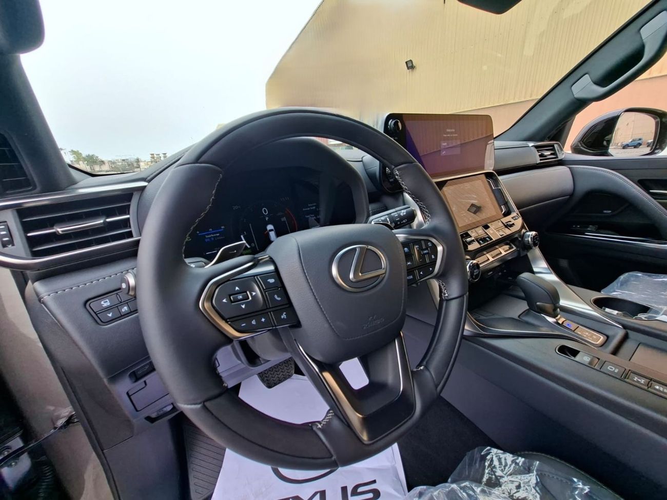 Lexus LX 700h LEXUS LX700h OVERTRAIL - 3.5L - HYB - AT - 2026 MY