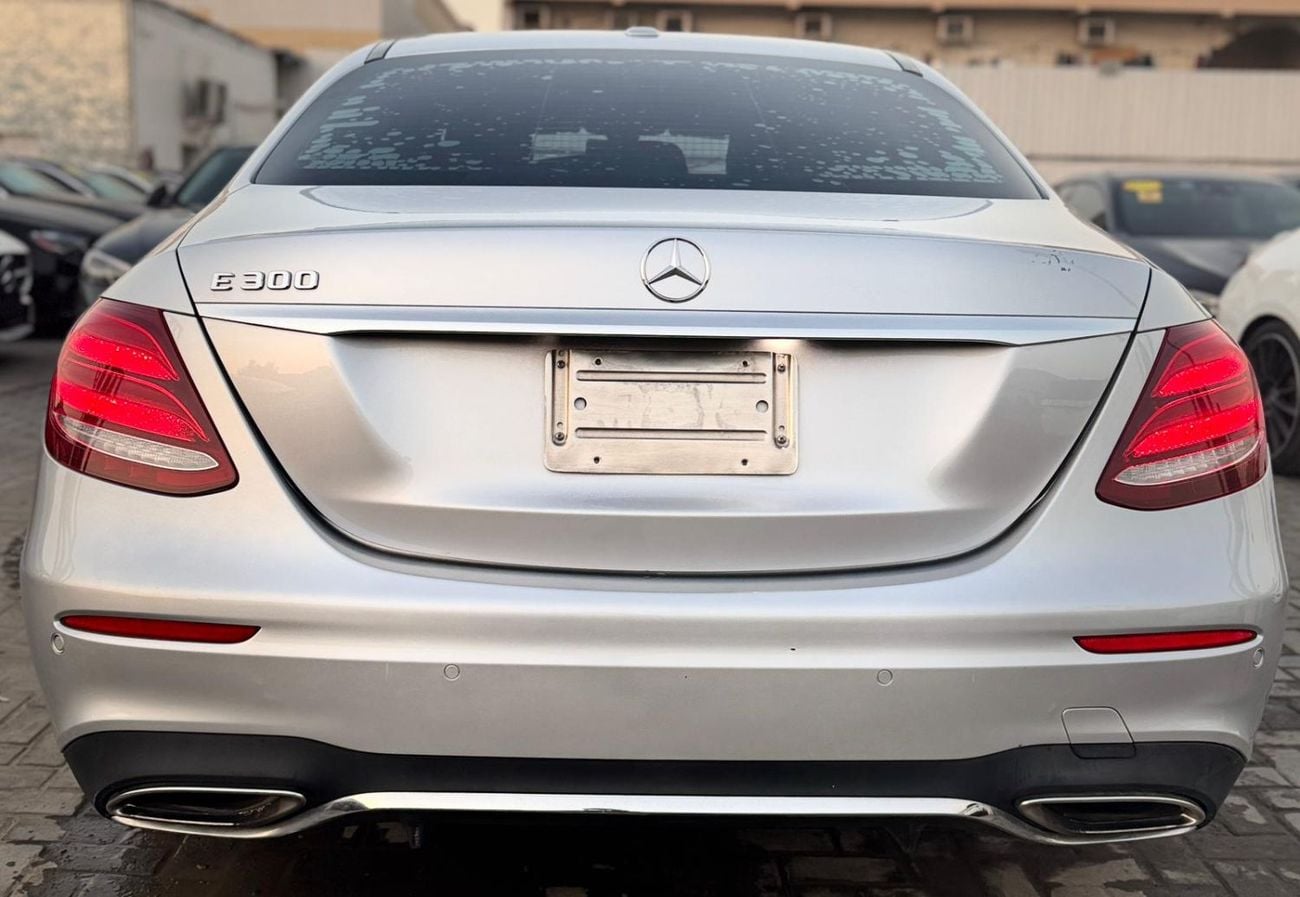 Mercedes-Benz E300