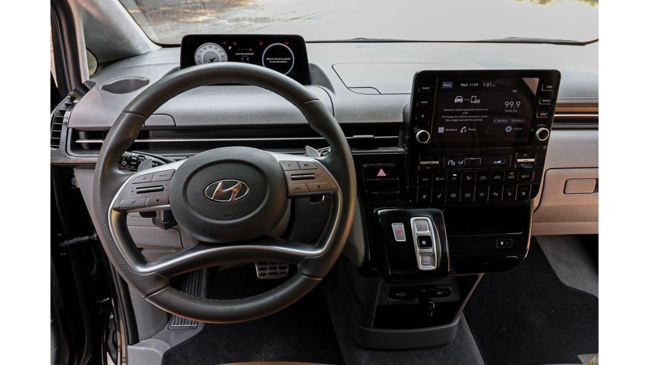 Hyundai Staria Luxury Hyundai Staria Full 2022