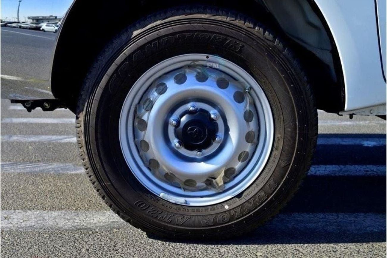 Toyota Hilux Double Cab GL2 2.4L Diesel 4WD Manual