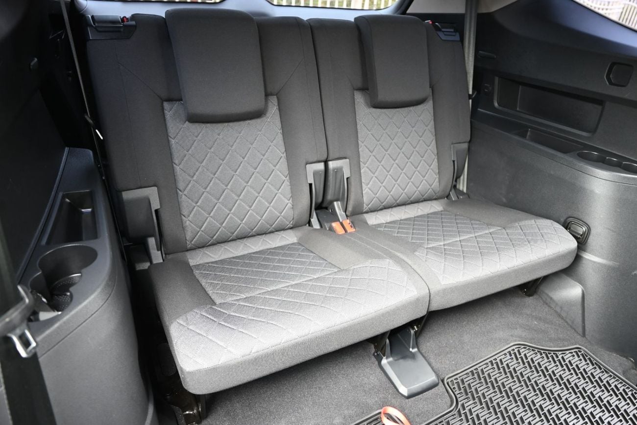 Volkswagen Teramont S Trendline 3.6L - 0% DP - GCC SPECS - VOLKSWAGEN TERAMONT 4WD - FIRST OWNER