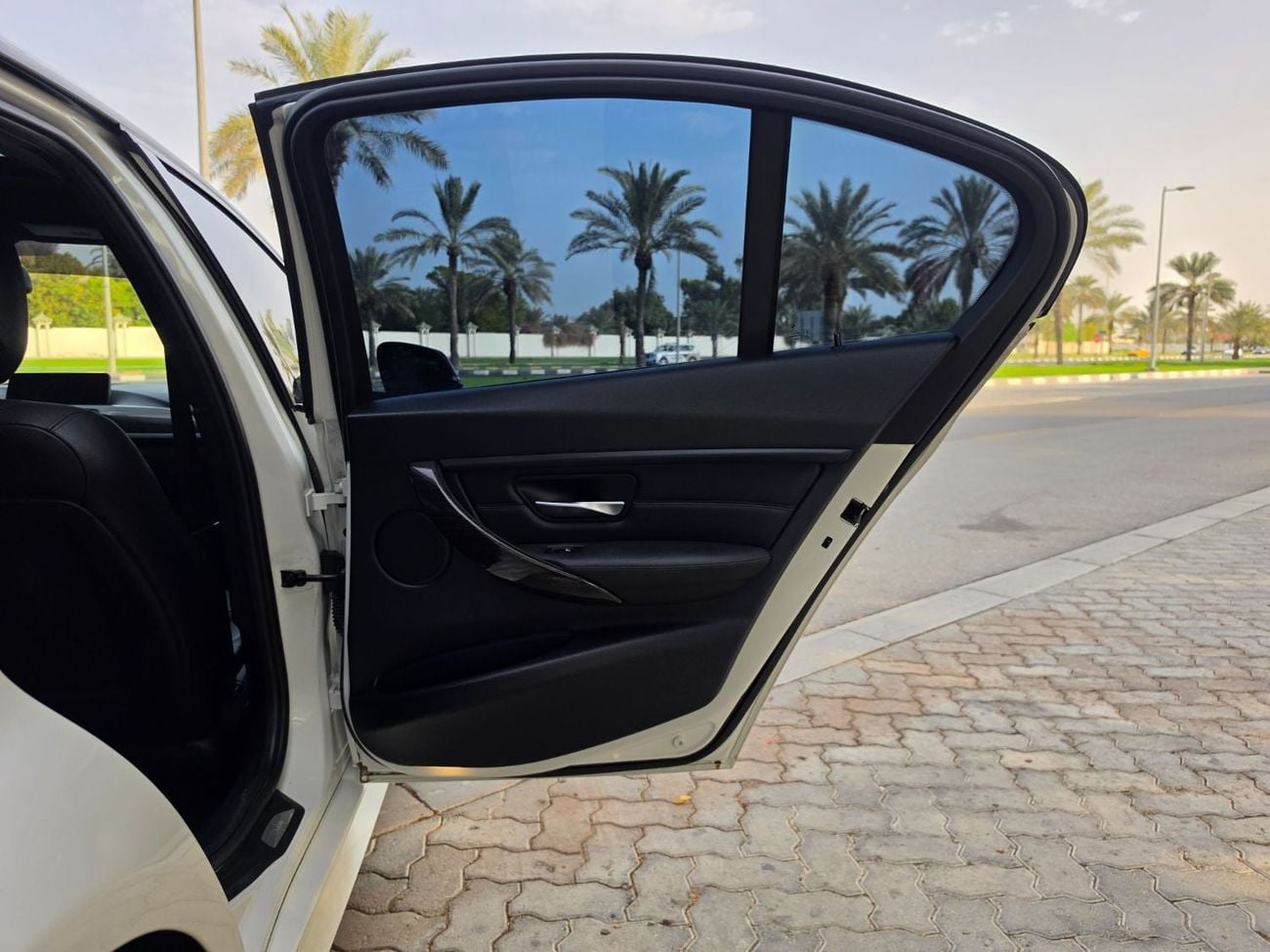 BMW 328i FULL OPTIONS