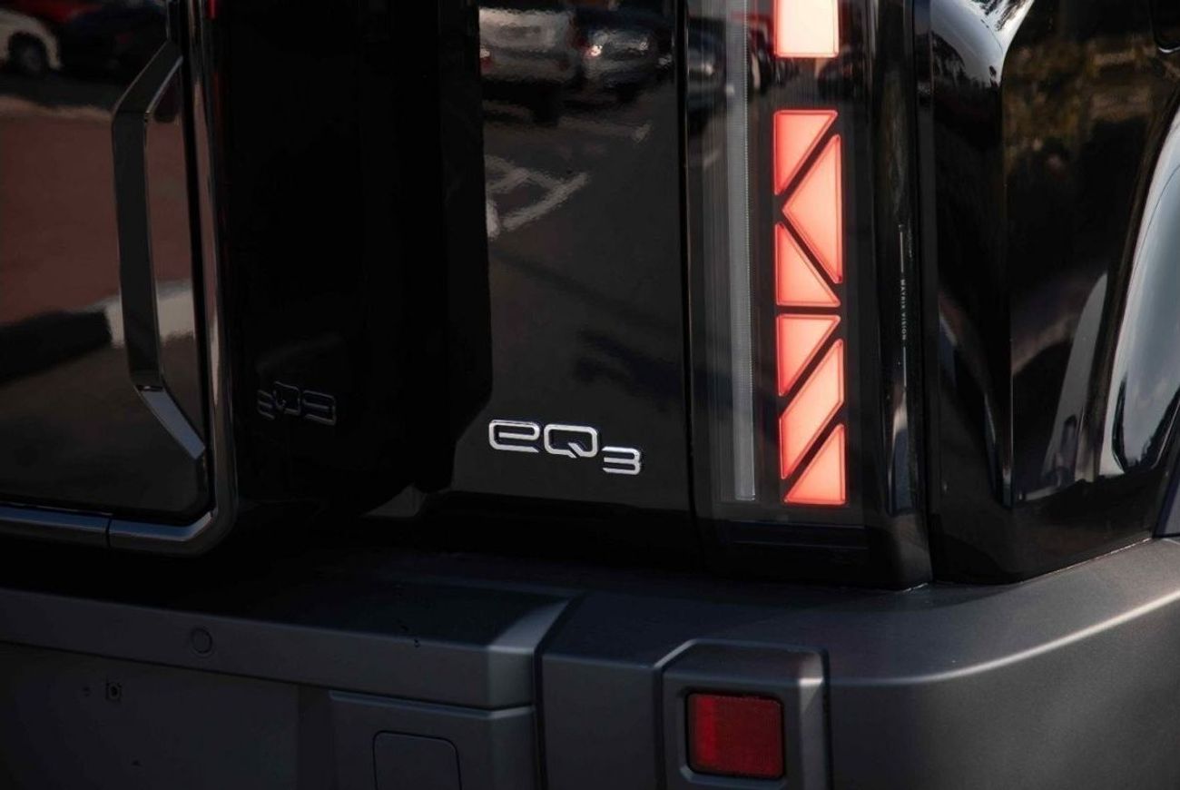 شيري iCar 03 2024 ICAR EQ3 V2 طويلة المدى - أسود من الداخل أخضر | تصدير فقط