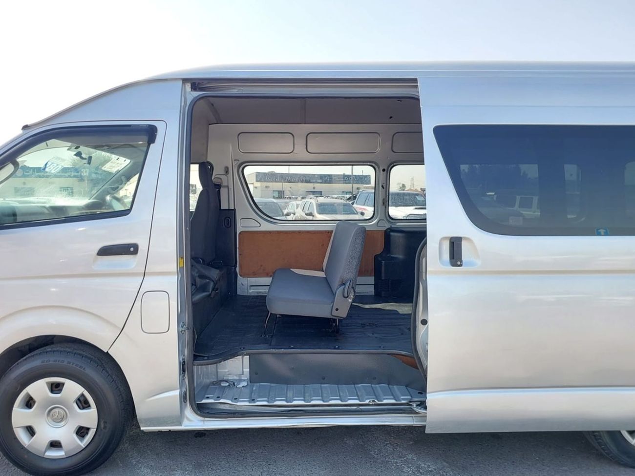 Toyota Hiace (RAMADAN OFFER) TOYOTA HIACE VAN RHD 2012 MODEL 3.0 L DIESEL AUTOMATIC(PM09422)