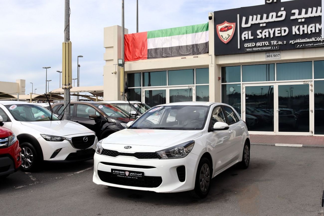 كيا ريو EX خالية من الحوادث - خليجي - مكينة 1400 سي سي - بحالة ممتازة من الداخل والخارج