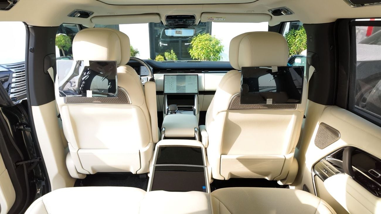 لاند روفر رينج روفر AUTOBIOGRAPHY P530 | Belgravia Green | Black Roof | White Interior | Shadow Exterior Package | GCC Specs