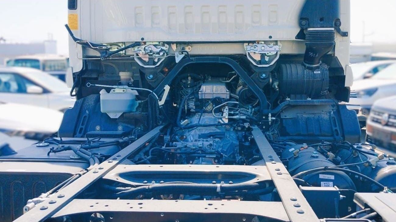 إيسوزو FVR 18 TON 4x2 Chassis 2024YM