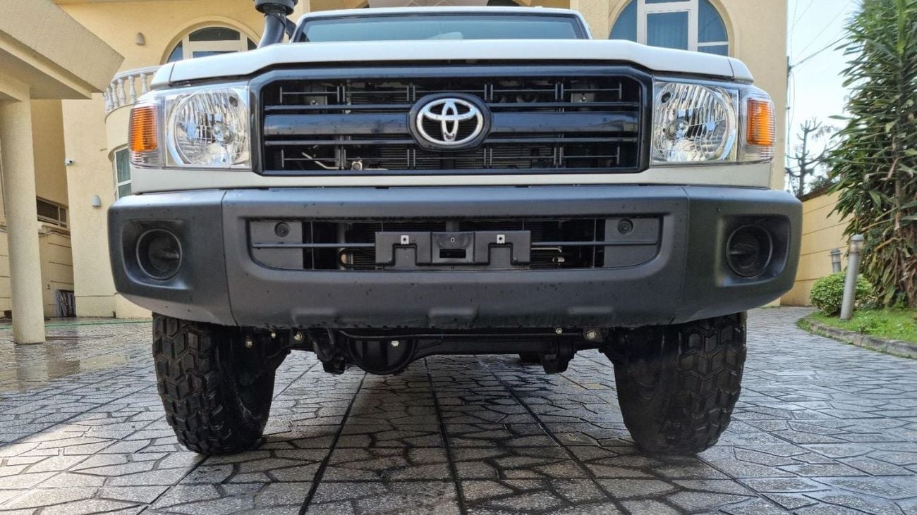 Toyota Land Cruiser 70 HZJ76 4.2L Diesel 2023YM Brand New [OPEN DESTINATION EXPORT]