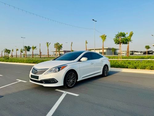 Hyundai Grandeur STD (NON GCC) Hyundai Grandeur / Azera 2015 New Shape | Top Line | Korean Specs | Clean Title