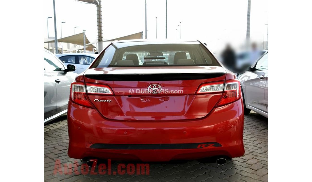 Toyota Camry 2015 RED NUMBER 1 FULL OPTION GCC NO PAIN NO ACCIDENT PERFECT