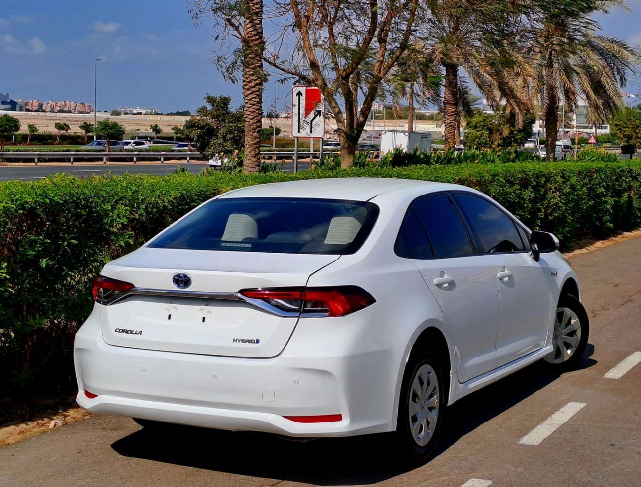 تويوتا كورولا 1.8L XLI Hybrid