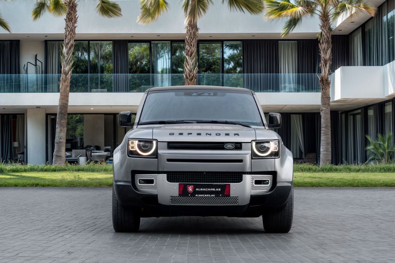 لاند روفر ديفندر Defender P400 SE | 4,642 P.M | 0% Downpayment | Immaculate Condition!