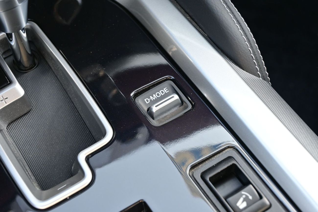 Nissan XTerra Platinum 2.5L 4WD Nissan X-Terra 2.5L Petrol, 4WD Model 2024 Color White