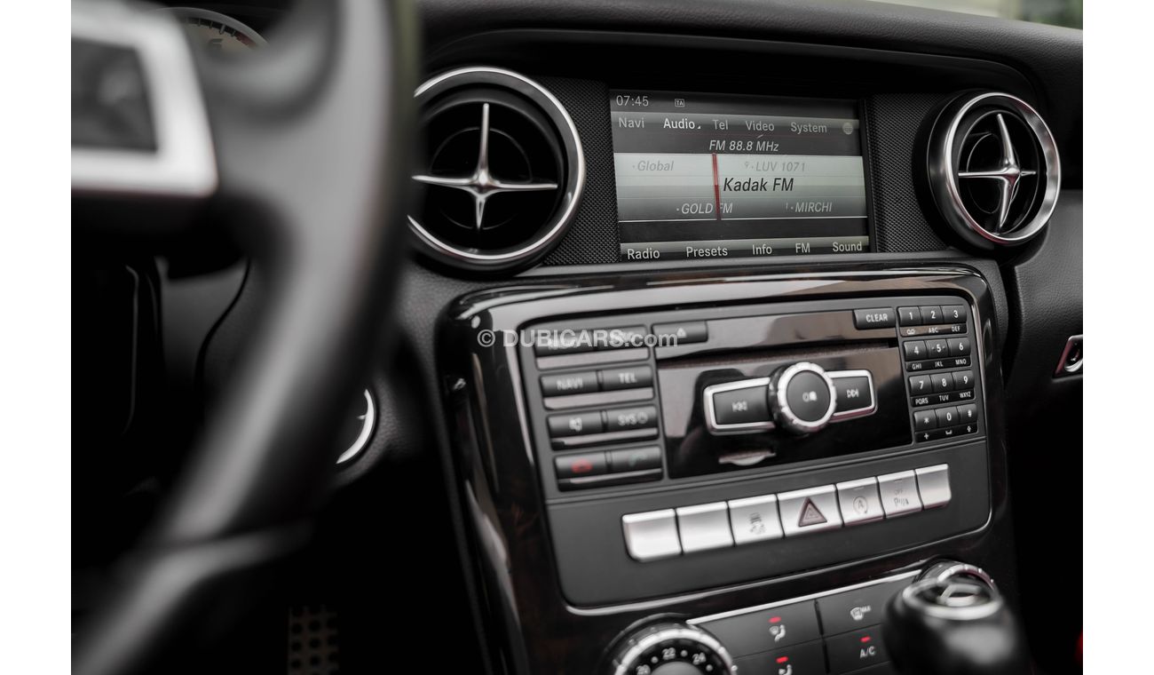 مرسيدس بنز SLK 200 | 1,663 P.M  | 0% Downpayment | Excellent Condition!
