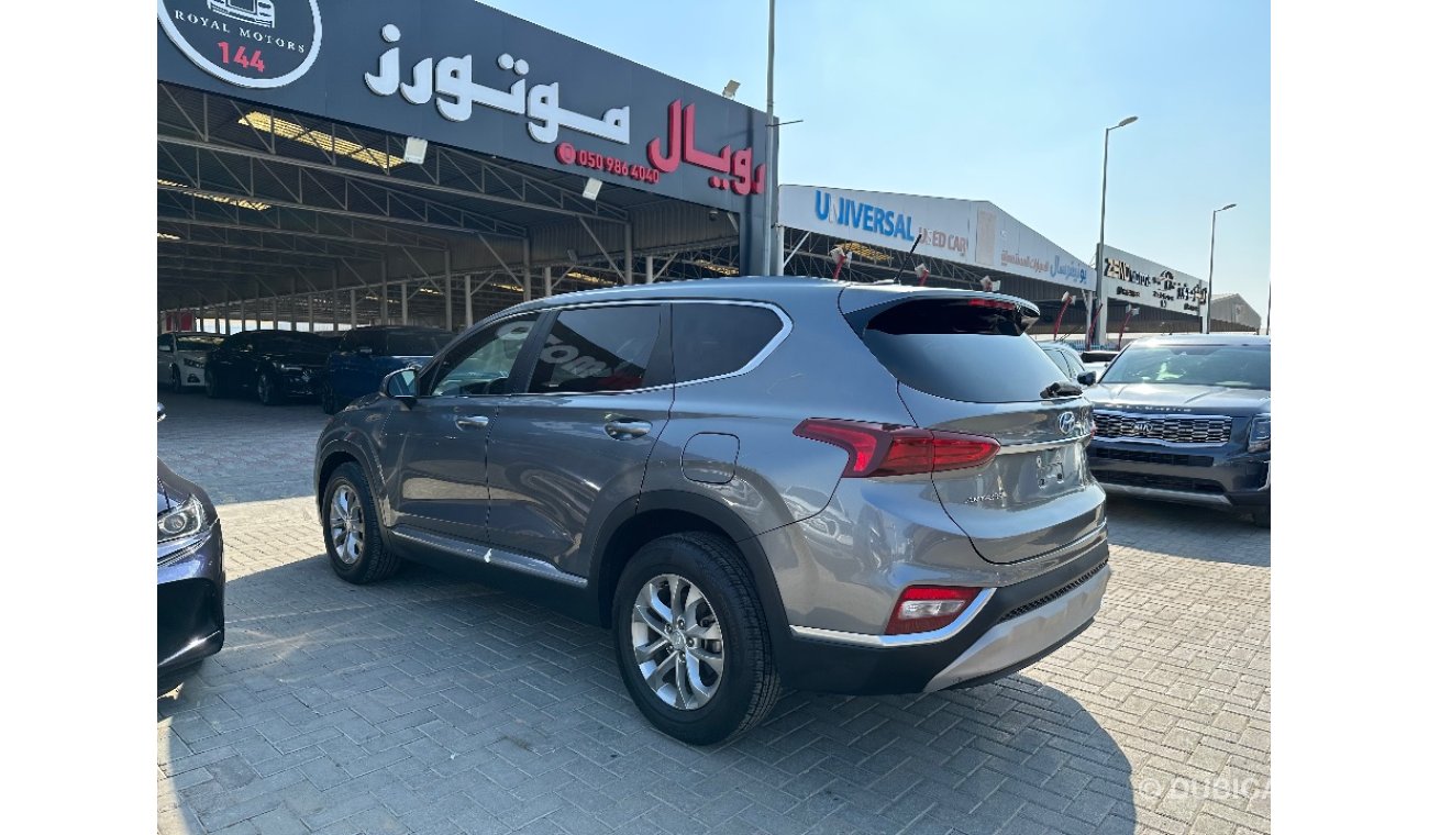 Hyundai Santa Fe Hyundai Centafi is a source from America that can be installed on the bank's road with a monthly ins