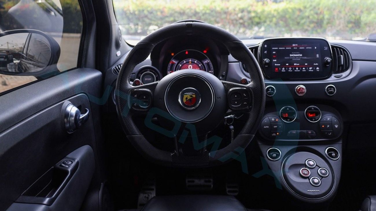 أبارث 695 Abarth 695 Turismo 1.4T 2023 GCC 23500Km With 2 Years Or 120,000 Km Warranty @Official Dealer