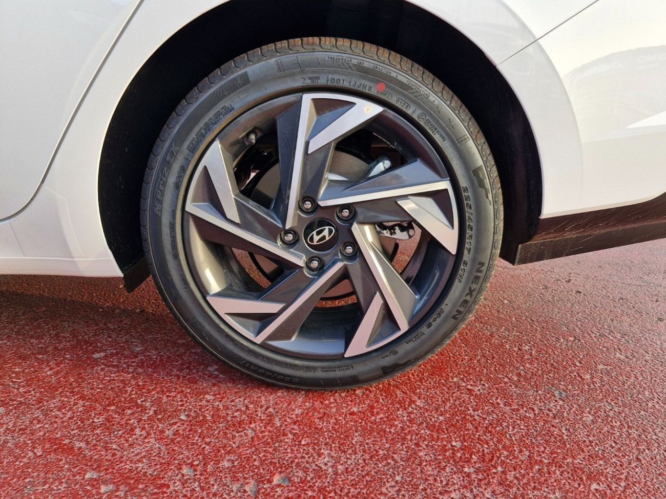 Hyundai Elantra 2025 HYUNDAI ELANTRA FULL BRAND NEW 0Km WITH 5% VAT INCLUDING WARRANTY + SERVICE